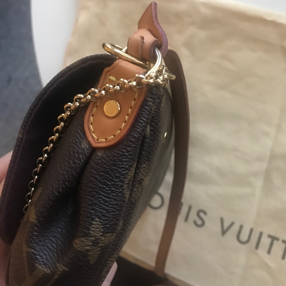 Louis Vuitton Favorite PM - Picture 4 of 10